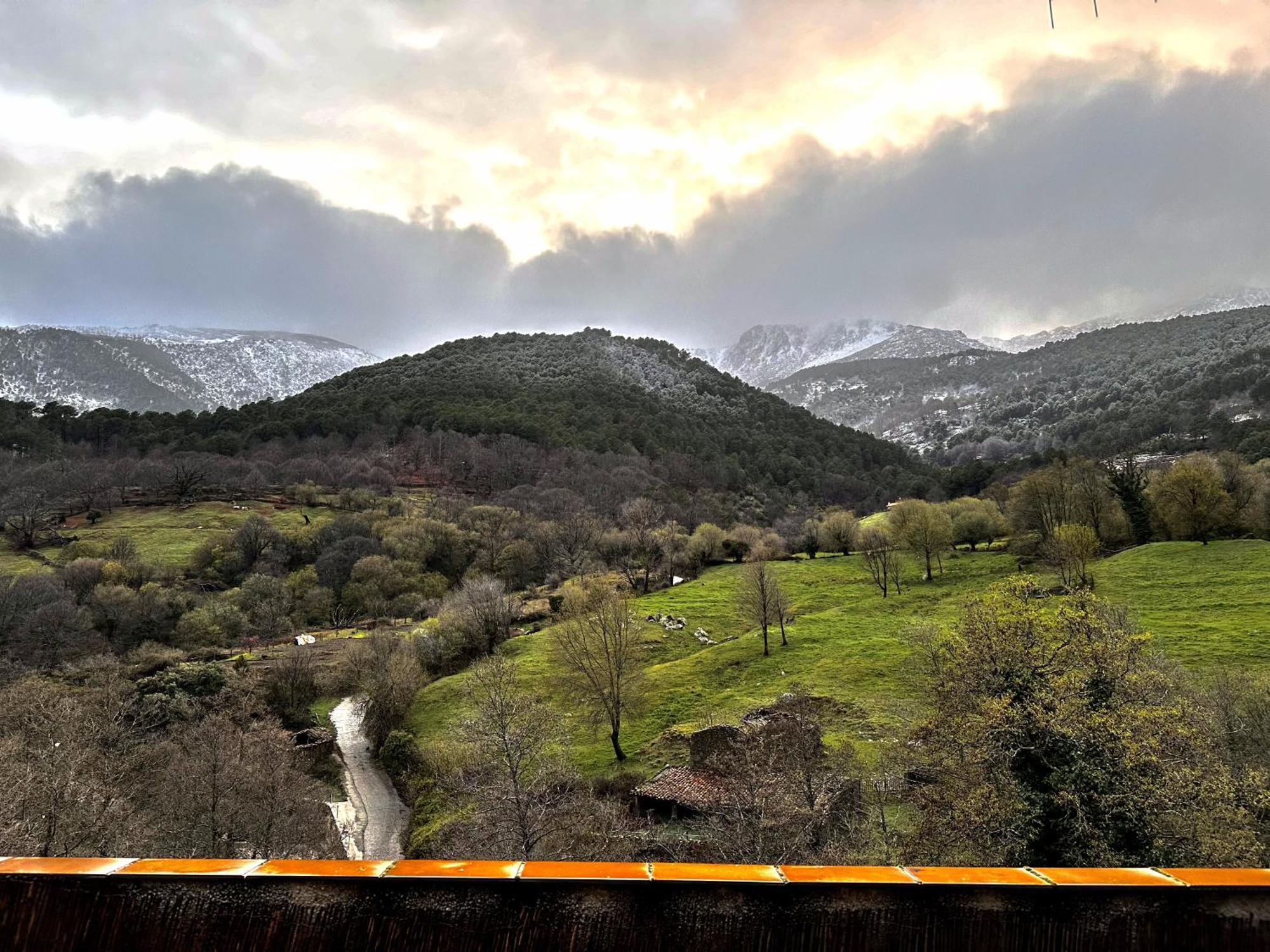 Gredos Starlight House Lägenhet Mijares  Exteriör bild